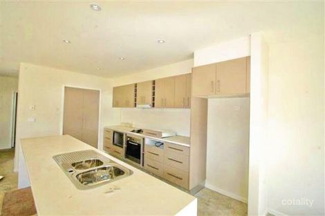 Property photo of 2 Biddlecombe Street Pearce ACT 2607