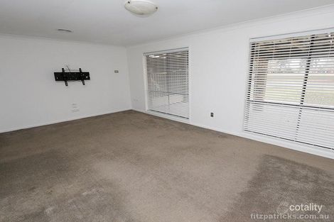 Property photo of 90 Jasmin Crescent Lake Albert NSW 2650