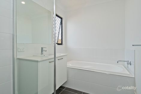 Property photo of 17 Macintyre Street Holmview QLD 4207