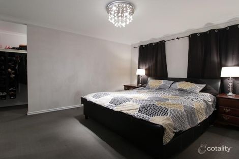 Property photo of 6 Bentham Turn Banksia Grove WA 6031