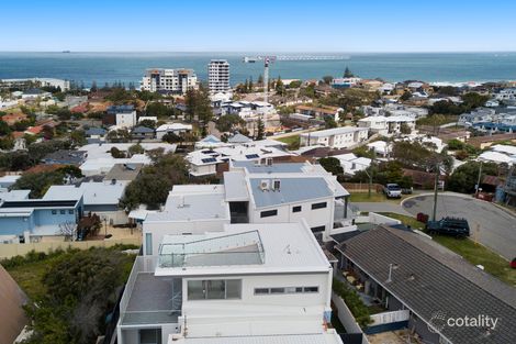 Property photo of 35 Nautilus Crescent Scarborough WA 6019