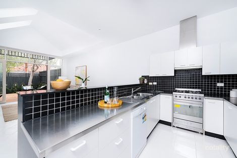 Property photo of 7 Moore Street Elwood VIC 3184
