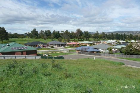 8 Meadowbank Rd, Newnham, TAS 7248