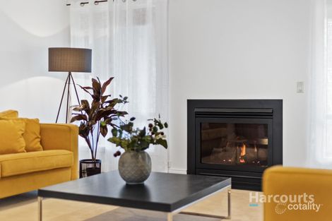 Property photo of 8 Braywood Terrace Cairnlea VIC 3023