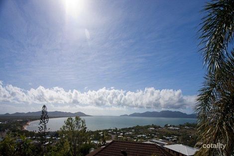 Property photo of 27 Yarrawonga Drive Castle Hill QLD 4810