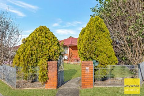 Property photo of 1 Oaklea Place Canley Heights NSW 2166
