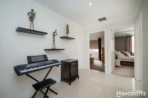 Property photo of 39 Keanefield Drive Carramar WA 6031