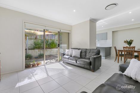 Property photo of 25/11 Tripcony Place Wakerley QLD 4154