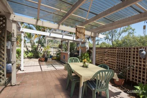 Property photo of 1/143 Central Street Labrador QLD 4215