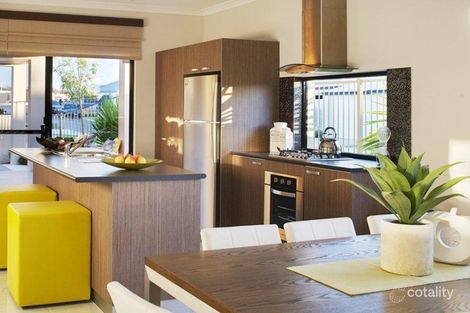 Property photo of 17 Cassowary Chase Wandi WA 6167