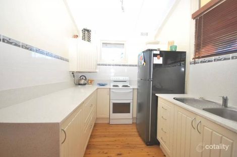 Property photo of 8 Chamberlain Road Wyoming NSW 2250