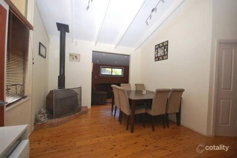 Property photo of 8 Chamberlain Road Wyoming NSW 2250