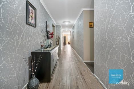 Property photo of 10 Infinity Drive Fraser Rise VIC 3336