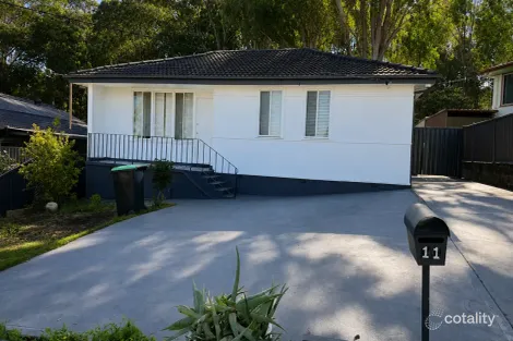11 Warrigo St, Sadleir, NSW 2168