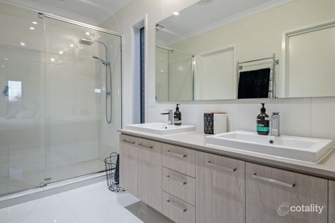 Property photo of 60 Sustainable Drive Craigieburn VIC 3064