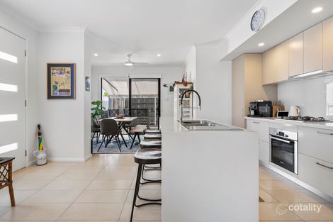 Property photo of 1 Mayfair Lane Hope Island QLD 4212
