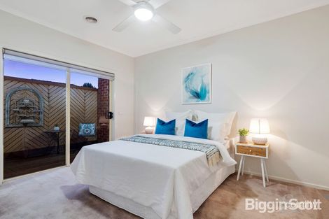 Property photo of 2/9 Cambridge Drive Glen Waverley VIC 3150