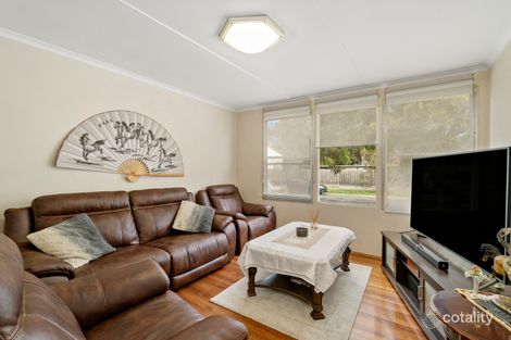 Property photo of 35 Hickory Crescent Frankston North VIC 3200
