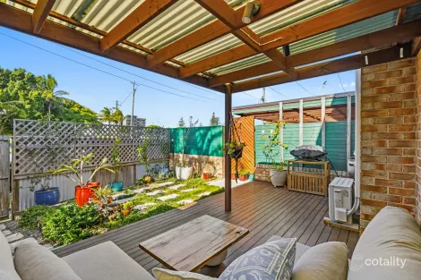 Property photo of 2/452 Coolangatta Road Tugun QLD 4224
