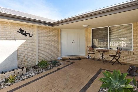 Property photo of 16 Frenchmans Crescent Secret Harbour WA 6173