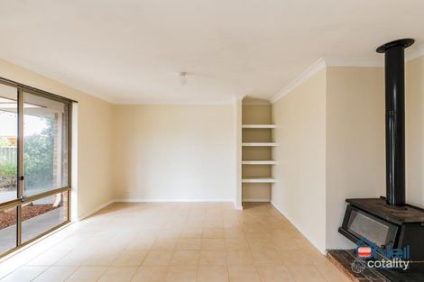 Property photo of 14 Symes Close Seville Grove WA 6112