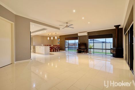 Property photo of 47 Grampians Loop Yanchep WA 6035