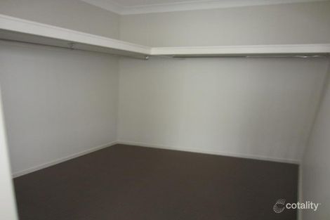 Property photo of 12 Whitehaven Way Mount Low QLD 4818