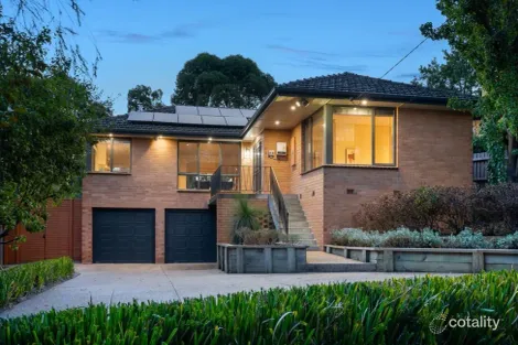 Property photo of 71 Sunhill Road Mount Waverley VIC 3149