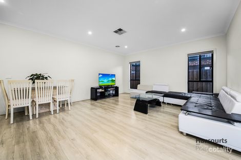 Property photo of 10 Crotona Way Point Cook VIC 3030