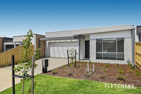 17 Nunkeri Ct, Clyde North, VIC 3978