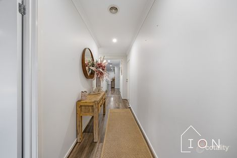 Property photo of 35 Galveston Road Clyde VIC 3978