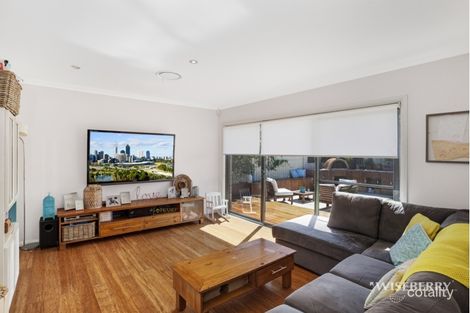 Property photo of 14 Viewfield Crescent Woongarrah NSW 2259