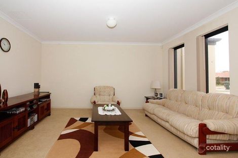 Property photo of 41 Baningan Avenue Success WA 6164