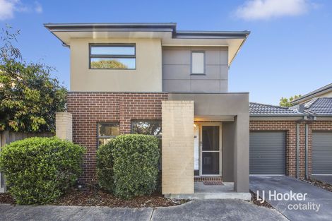 Property photo of 33 Burssi Circuit Doreen VIC 3754