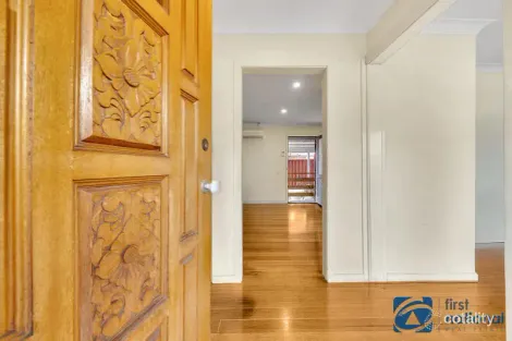 Property photo of 16 Pearson Crescent Coolaroo VIC 3048