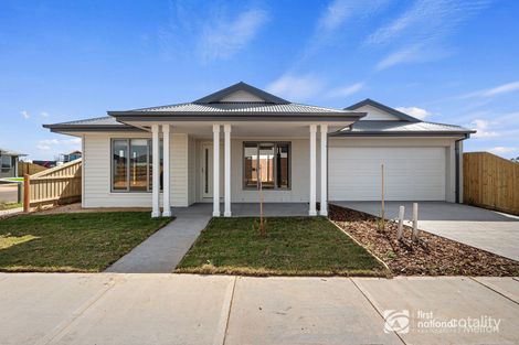 24 Kurdweechee Rd, Eynesbury, VIC 3338