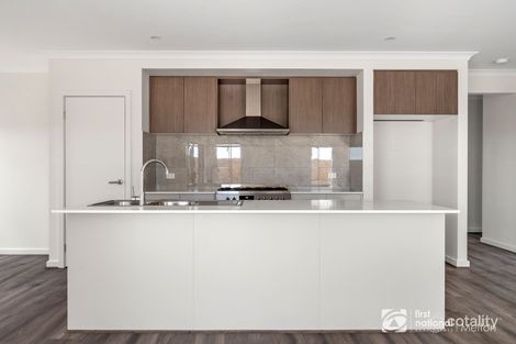 Property photo of 24 Kurdweechee Road Eynesbury VIC 3338