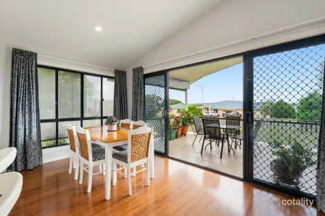 Property photo of 5 Naomi Drive Crows Nest QLD 4355