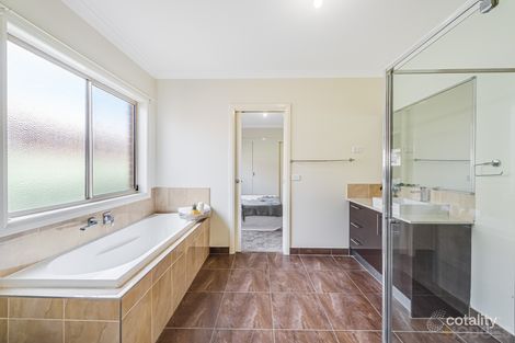 Property photo of 8 Narmara Mews Wyndham Vale VIC 3024