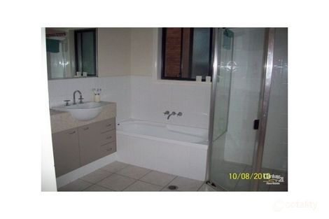 Property photo of 4/9 Government Road Labrador QLD 4215