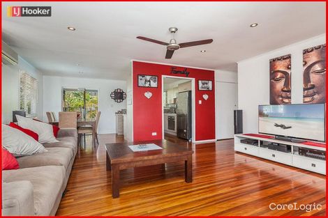 Property photo of 8 Pavonia Street Everton Hills QLD 4053