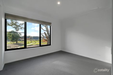 Property photo of 16 McComb Lane Cranbourne VIC 3977