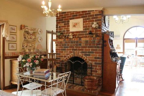 Property photo of 4 Leslie Street Winmalee NSW 2777