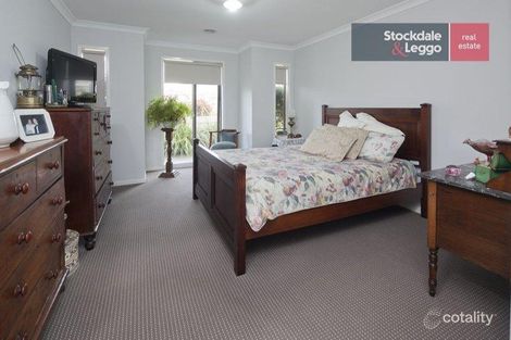 Property photo of 6 Rimfire Avenue Drouin VIC 3818