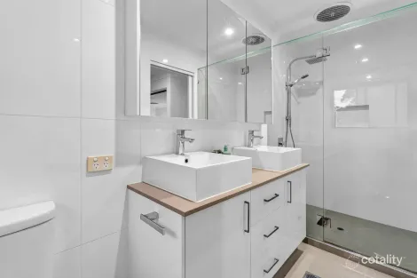 Property photo of 5 Millstream Place Glenview QLD 4553