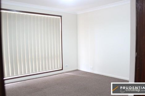 6 Dawkins Pl, Ambarvale, NSW 2560