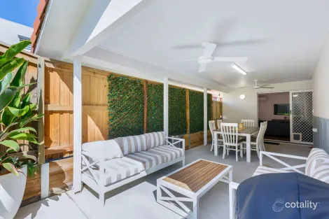 Property photo of 1/11 Lloyd Street Southport QLD 4215