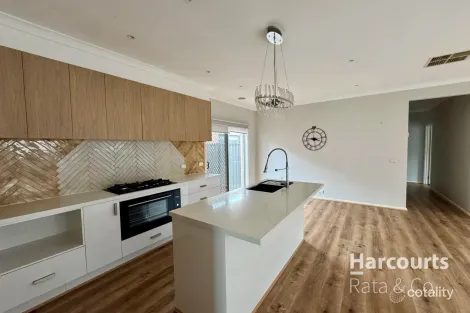 Property photo of 3 Ludeman Drive Wollert VIC 3750