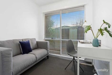 Property photo of 38 Banbury Crescent Craigieburn VIC 3064