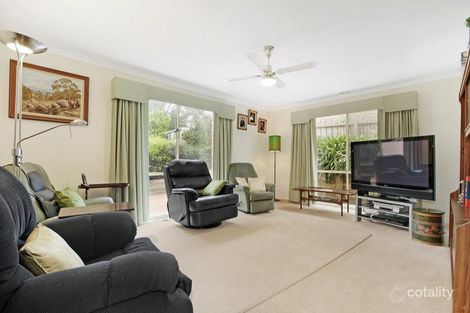 Property photo of 31 Cara Crescent Berwick VIC 3806